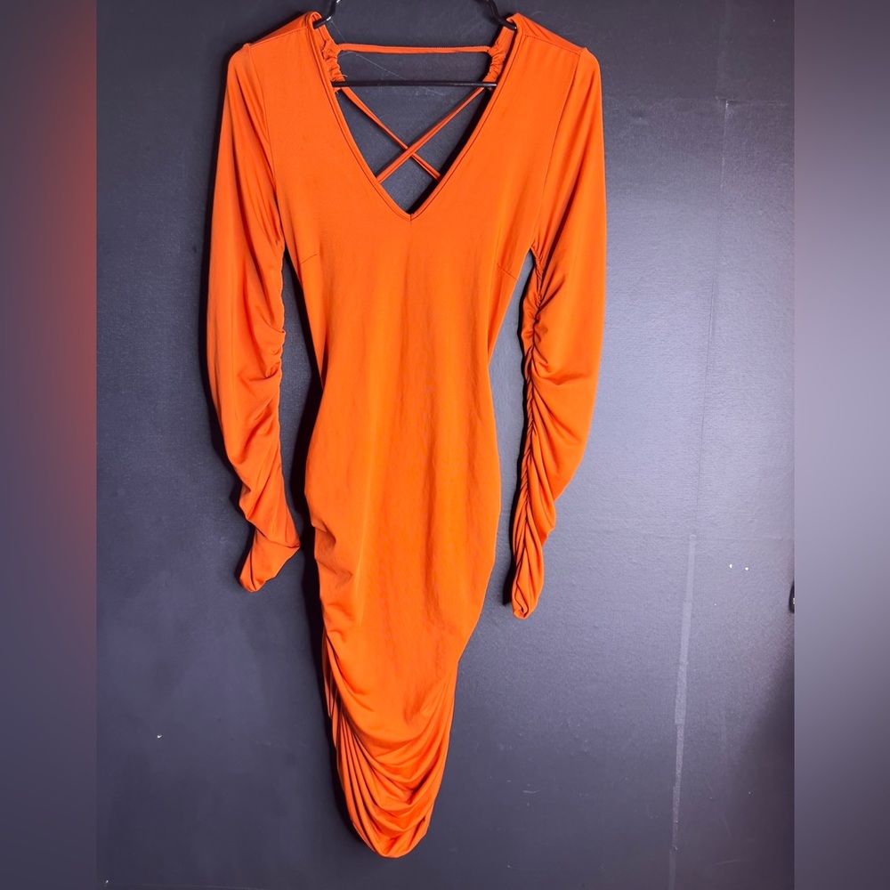 Orange backless scrunch dress